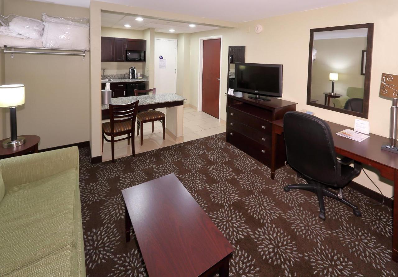 Holiday Inn Express Pittsburgh West - Greentree, An Ihg Hotel Crafton Exterior photo