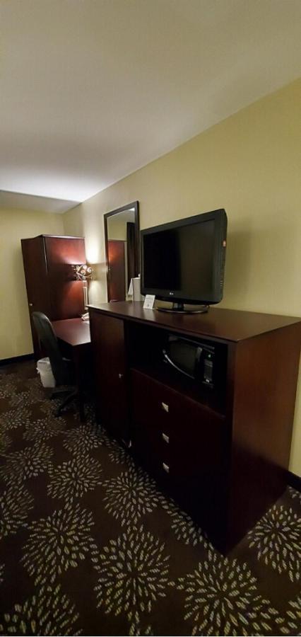 Holiday Inn Express Pittsburgh West - Greentree, An Ihg Hotel Crafton Exterior photo