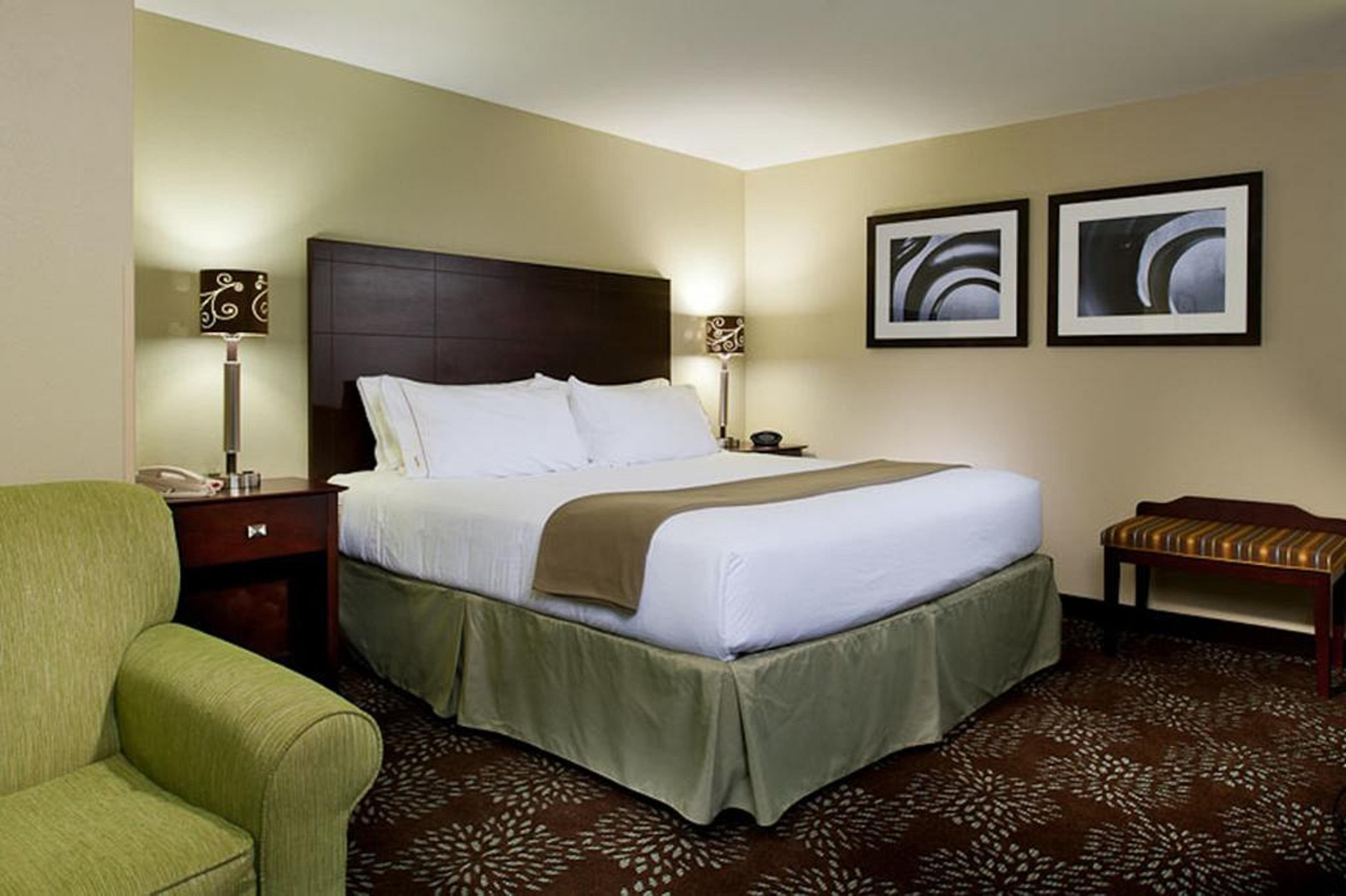 Holiday Inn Express Pittsburgh West - Greentree, An Ihg Hotel Crafton Exterior photo