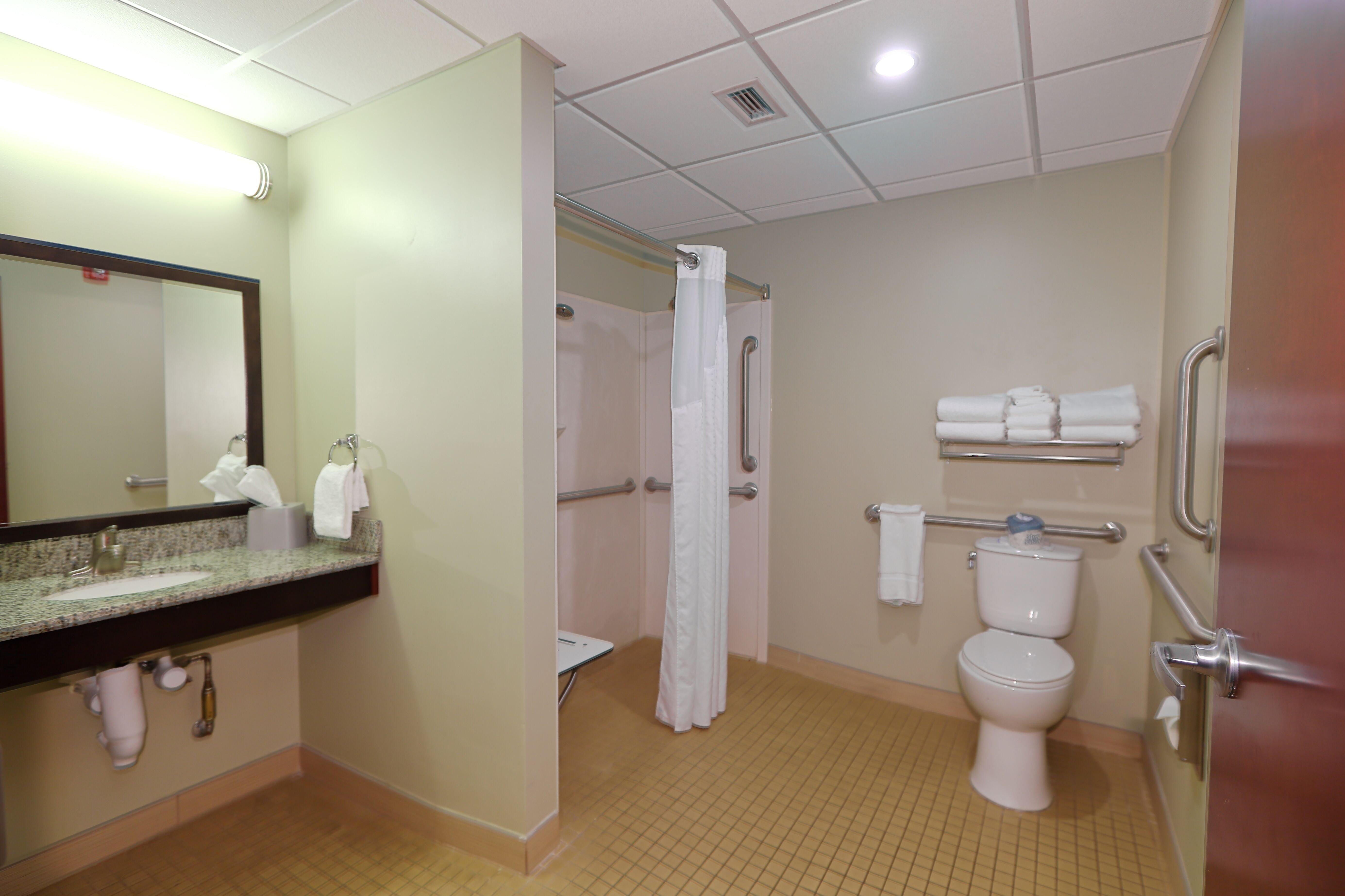 Holiday Inn Express Pittsburgh West - Greentree, An Ihg Hotel Crafton Exterior photo
