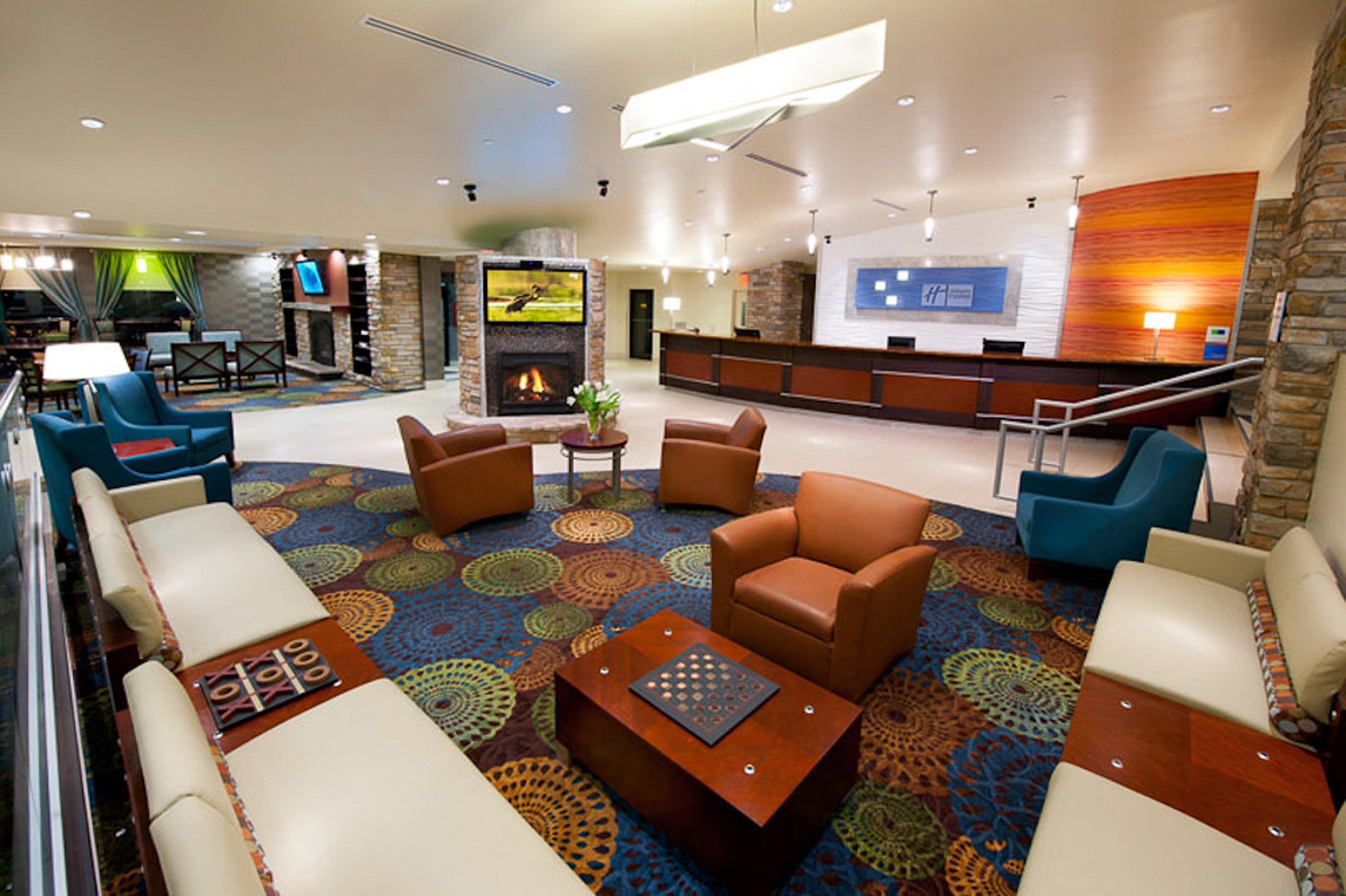 Holiday Inn Express Pittsburgh West - Greentree, An Ihg Hotel Crafton Exterior photo