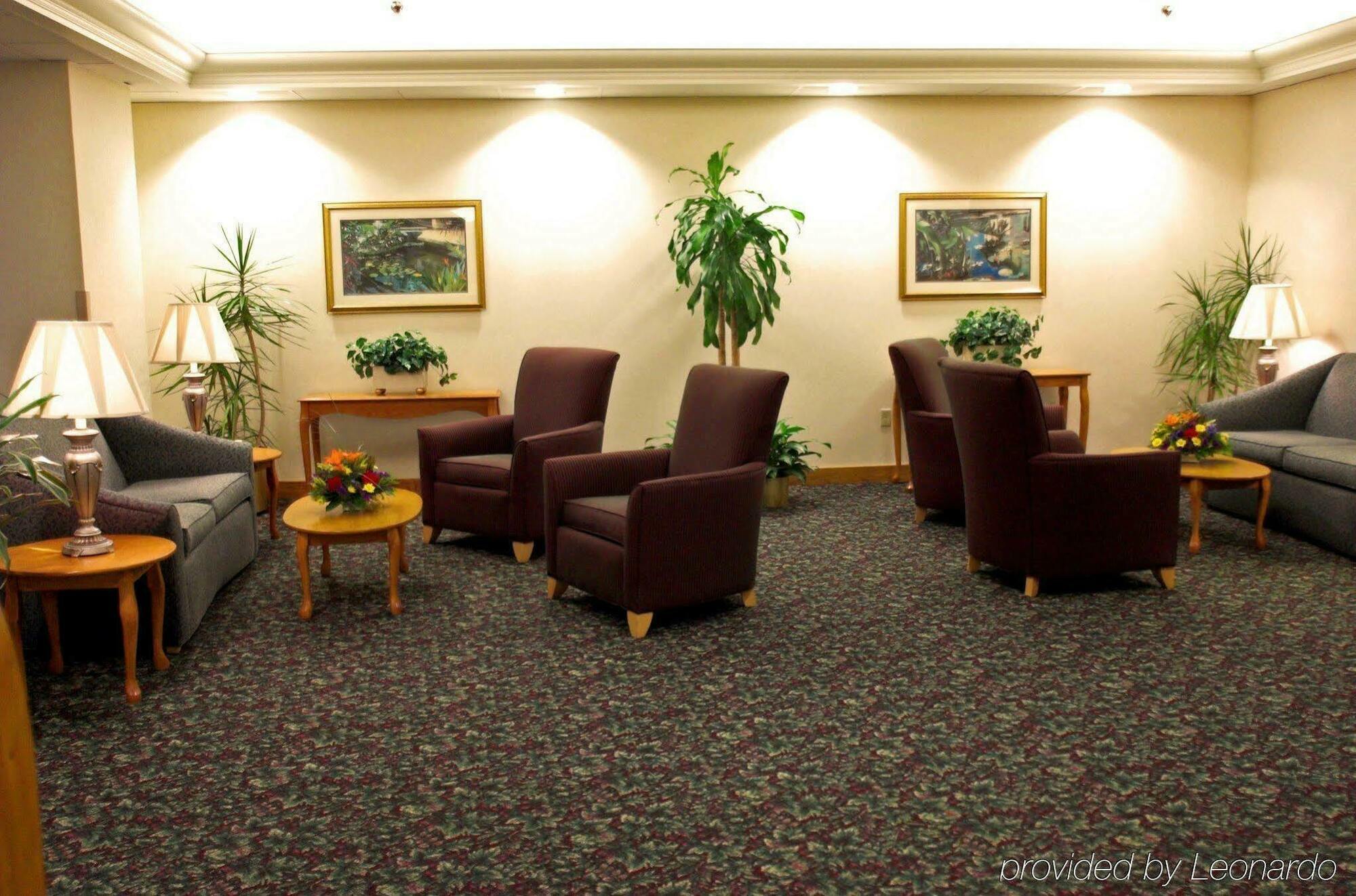 Holiday Inn Express Pittsburgh West - Greentree, An Ihg Hotel Crafton Exterior photo